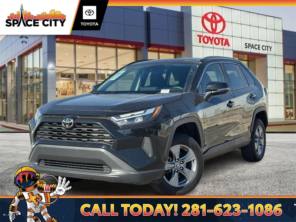 2024 Toyota RAV4 XLE FWD