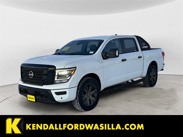2023 Nissan Titan SV Crew Cab 4WD