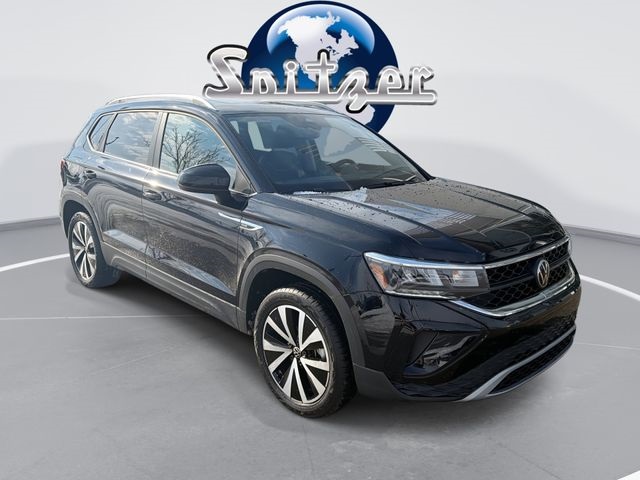 2023 Volkswagen Taos SE 4Motion
