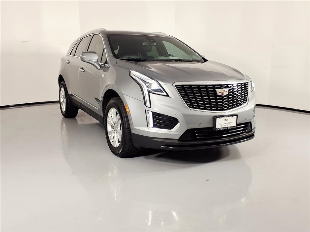 2024 Cadillac XT5 Luxury Silver at Tom Peacock Cadillac