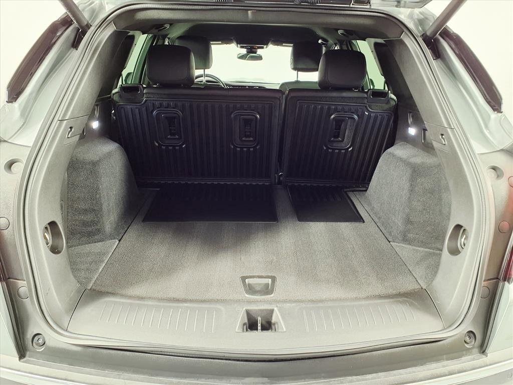 2024 Cadillac XT5 Luxury Silver at Tom Peacock Cadillac