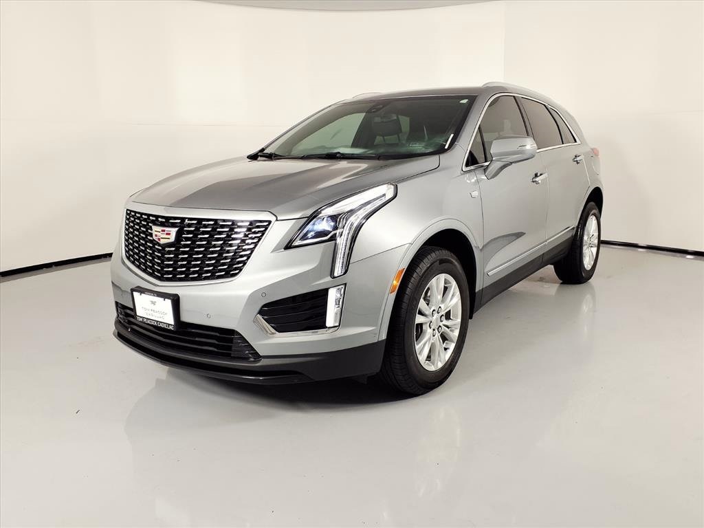 2024 Cadillac XT5 Luxury Silver at Tom Peacock Cadillac