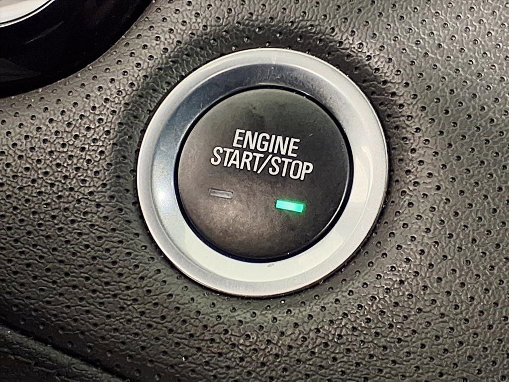 2024 Cadillac XT5 Luxury Silver at Tom Peacock Cadillac