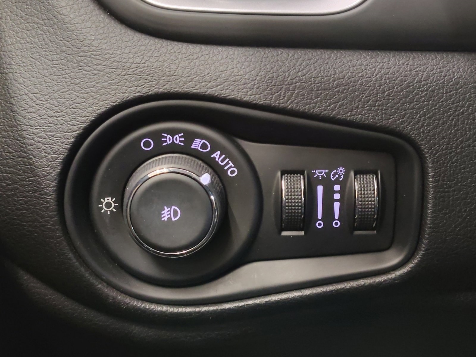 Used Car 2016 Jeep Renegade  Latitude For Sale Under $12,000 In San Antonio, Texas