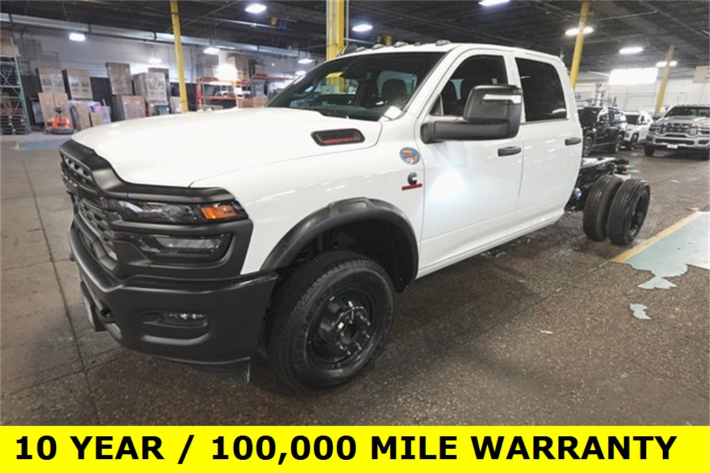 2026 RAM 3500 Chassis Tradesman Crew Cab LB DRW 4WD