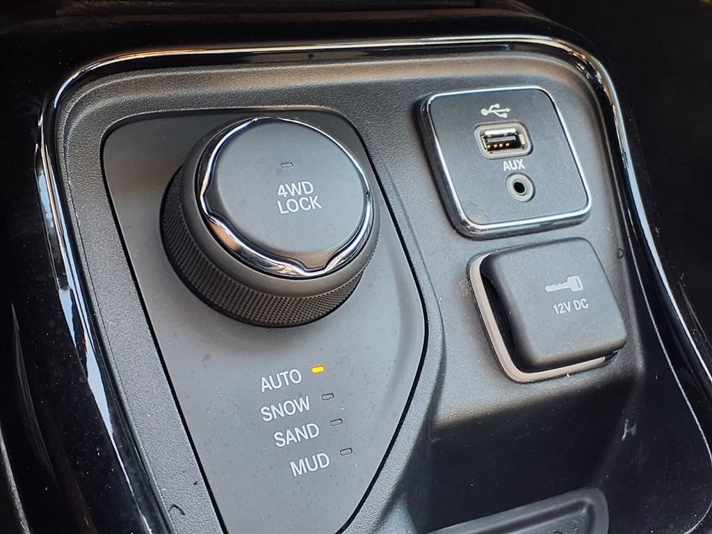 2018 Jeep Compass Limited Silver at Mac Haik CDJR North Houston