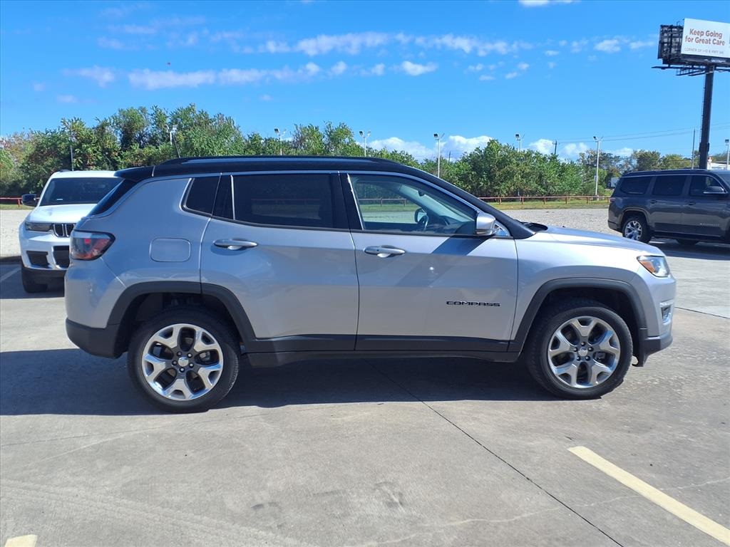2018 Jeep Compass Limited Silver at Mac Haik CDJR North Houston