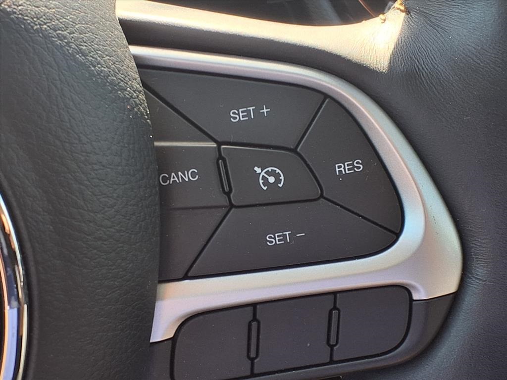 2018 Jeep Compass Limited Silver at Mac Haik CDJR North Houston