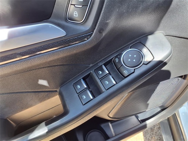 2023 Ford Escape ST-Line photo 21
