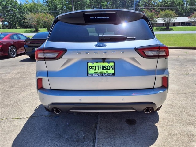 2023 Ford Escape ST-Line photo 4