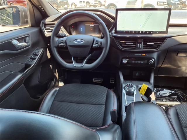 2023 Ford Escape ST-Line photo 6
