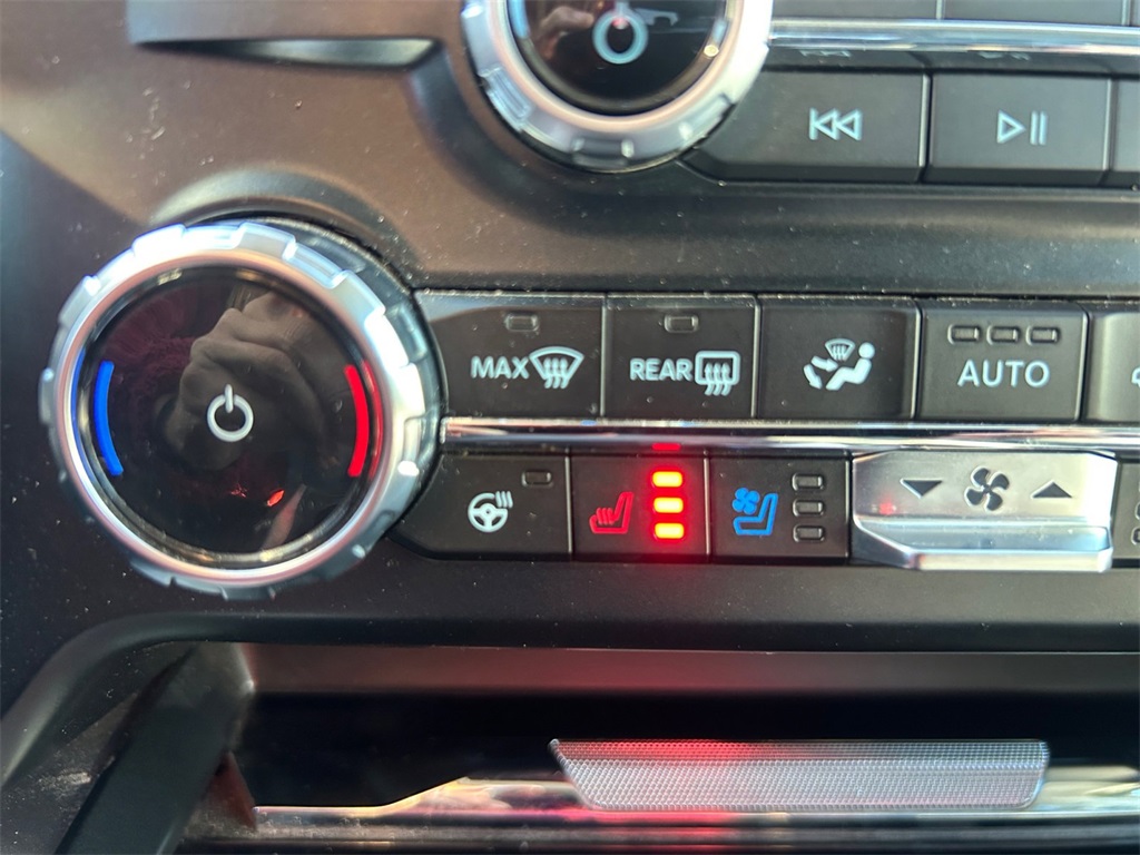 Used Car 2023 Ford F-250sd  Lariat For Sale Under $70,000 In Floresville, Texas