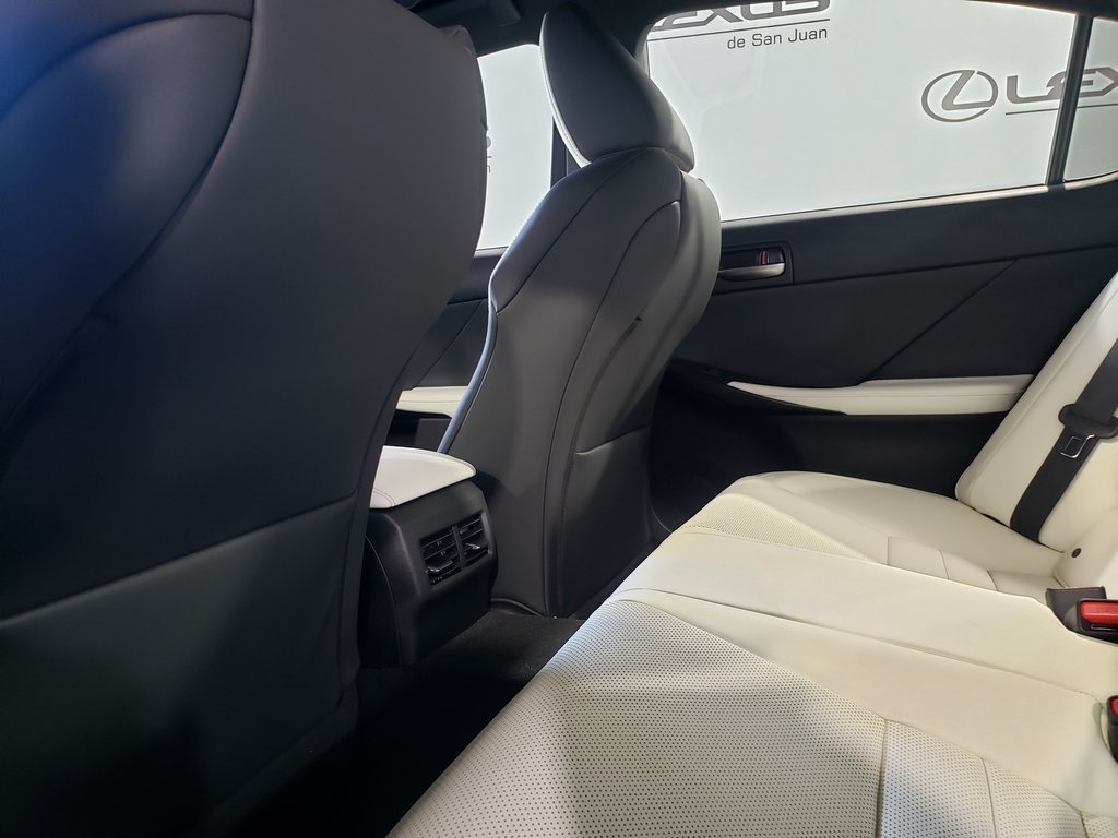 Thumbnail: 2025 Lexus IS - 25