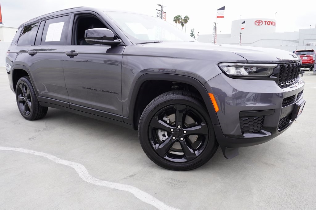 2022 Jeep Grand Cherokee L Altitude 4WD