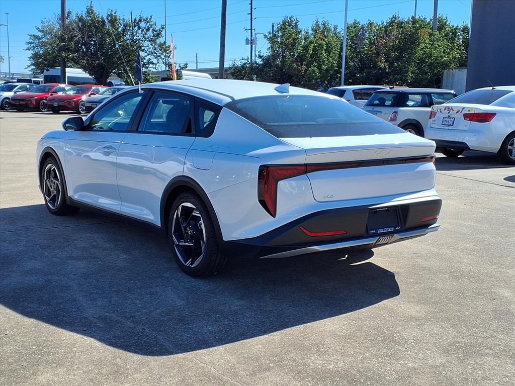 2025 Kia K4 EX - 2
