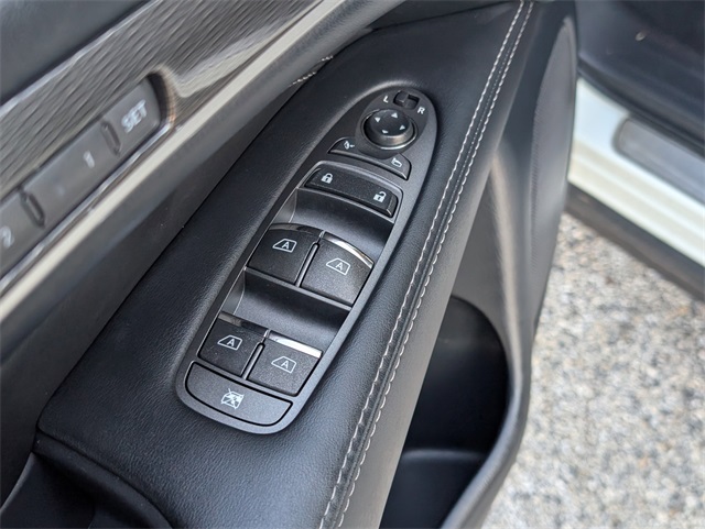 2020 INFINITI QX60 LUXE - 10