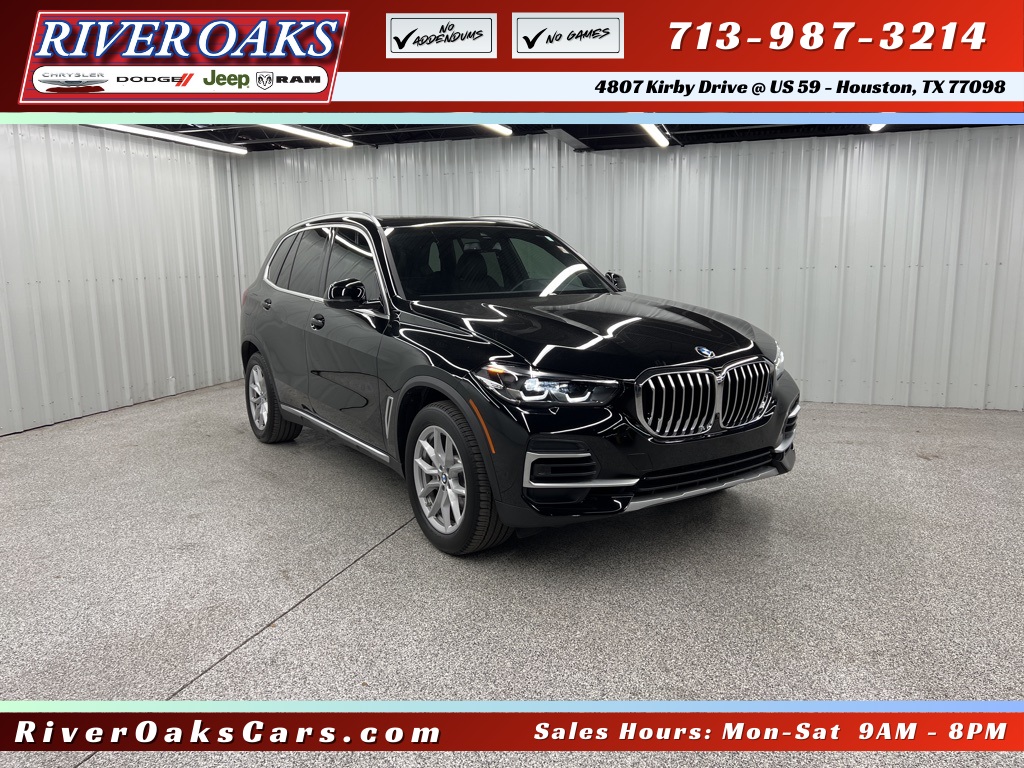 2023 BMW X5 sDrive40i Black at Ultimate Motorsports