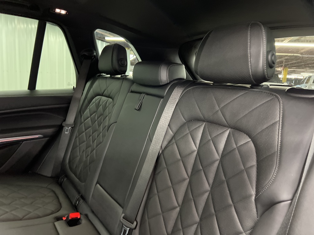 2023 BMW X5 sDrive40i Black at Ultimate Motorsports