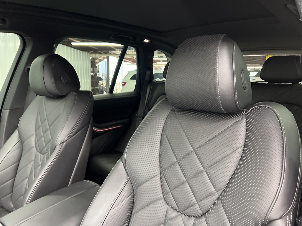 2023 BMW X5 sDrive40i Black at Ultimate Motorsports