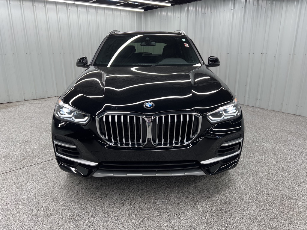 2023 BMW X5 sDrive40i Black at Ultimate Motorsports