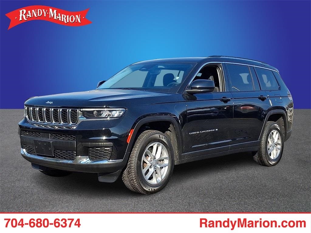 2022 Jeep Grand Cherokee L Laredo 4WD