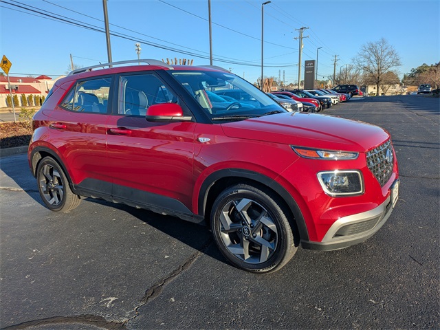 2023 Hyundai Venue Limited FWD