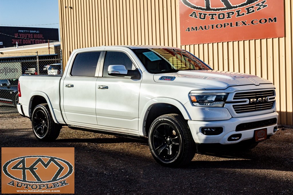 2022 RAM 1500 Laramie Crew Cab RWD