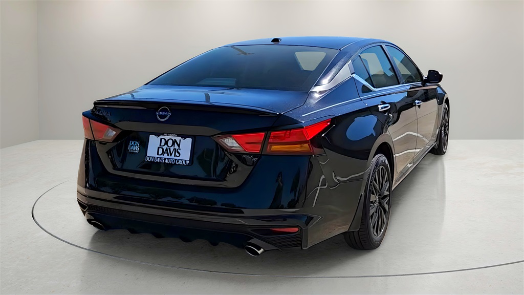 2025 Nissan Altima