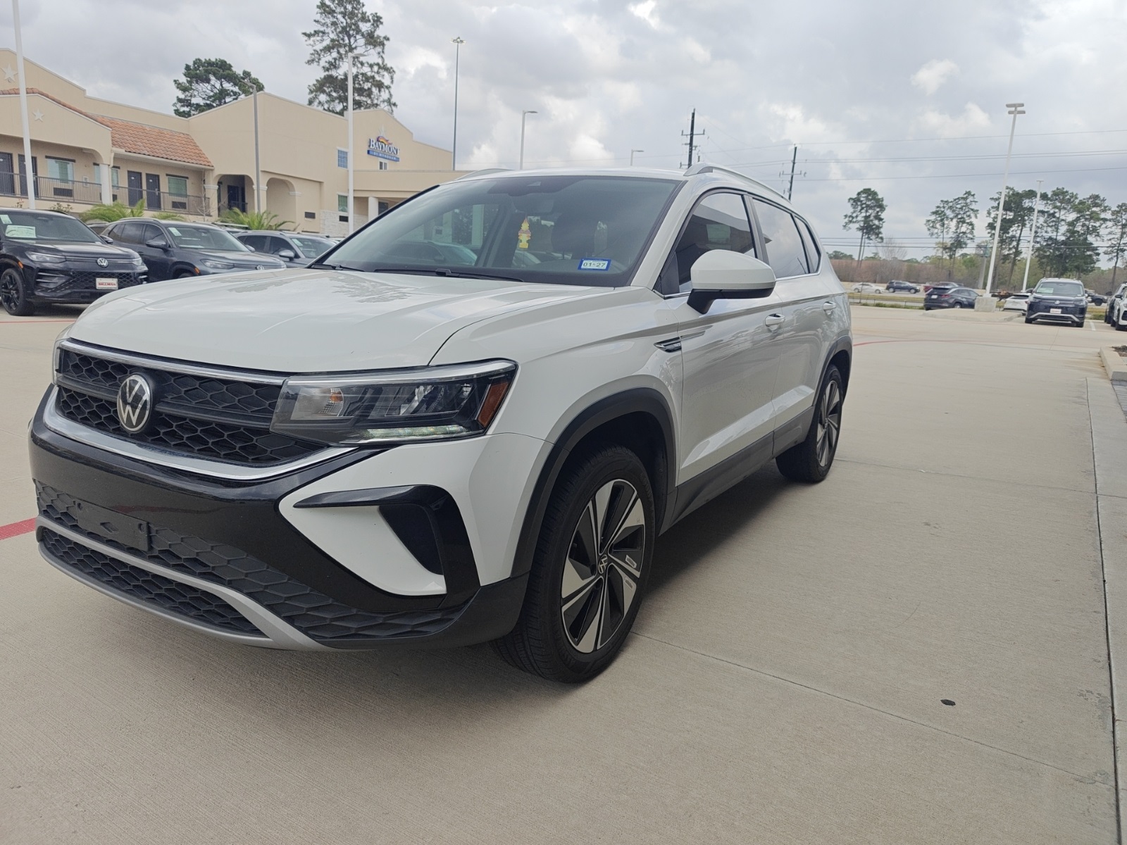 2024 Volkswagen Taos SE 4Motion