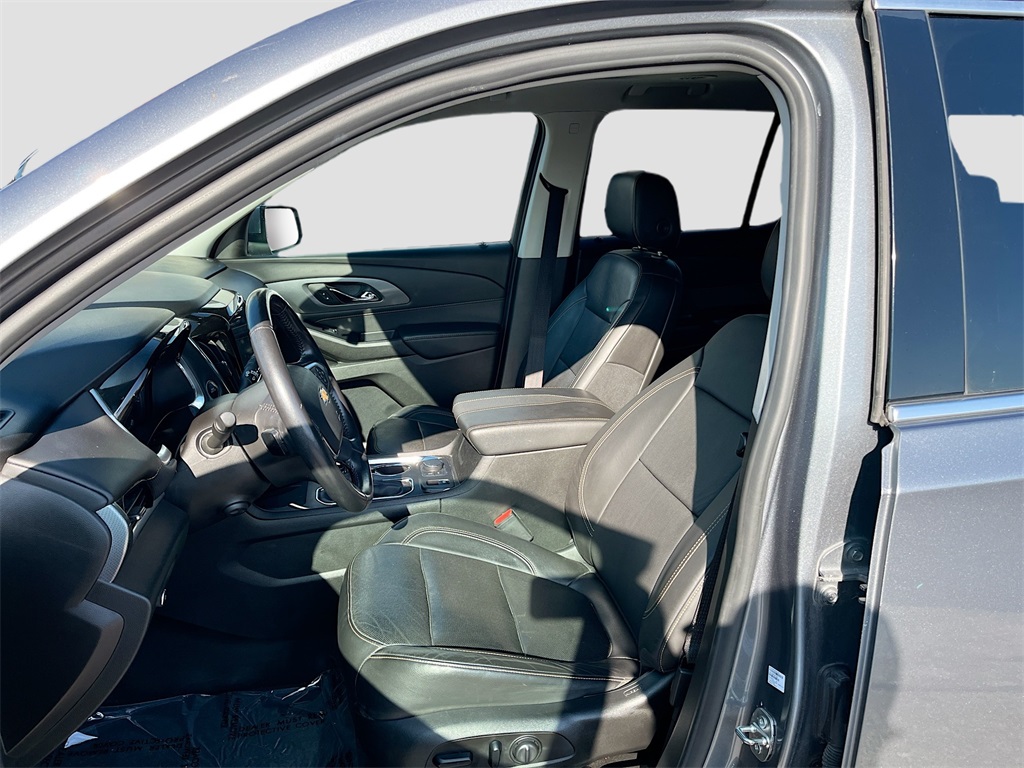 2021 Chevrolet Traverse Premier Gray at AutoSavvy Houston Northwest