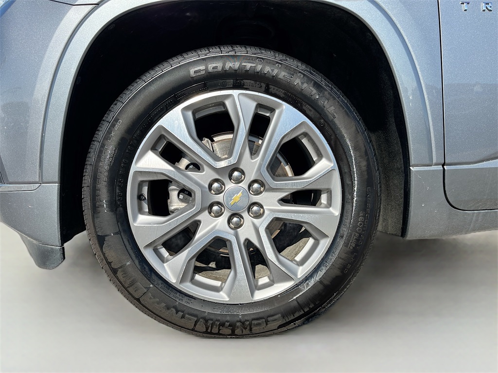 2021 Chevrolet Traverse Premier Gray at AutoSavvy Houston Northwest