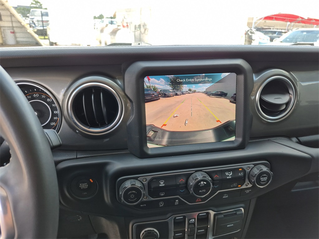 2023 Jeep Gladiator Overland White at Central Houston Nissan