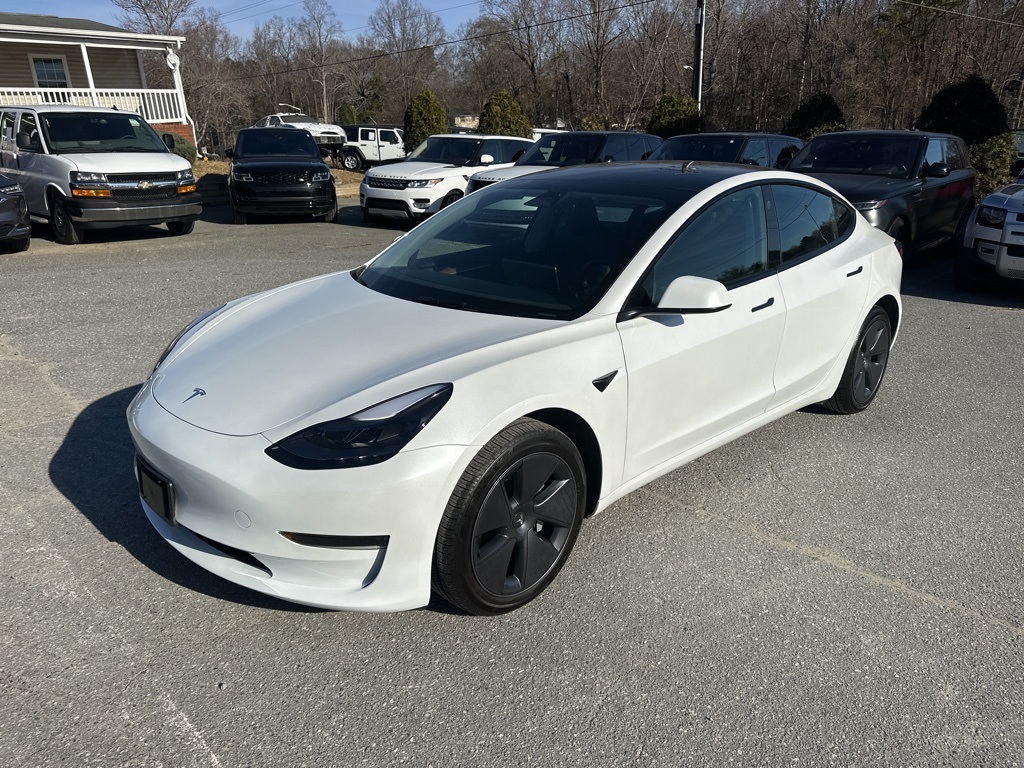 2023 Tesla Model 3 Base's photo
