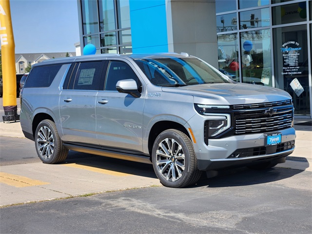 2025 Chevrolet Suburban High Country photo 6