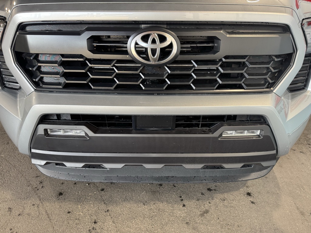 Thumbnail: 2025 Toyota Tacoma - 11