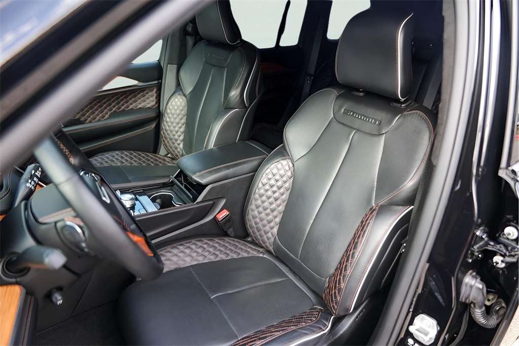 Used Car 2022 Jeep Grand Cherokee  Summit For Sale Under $40,000 In Austin, Texas