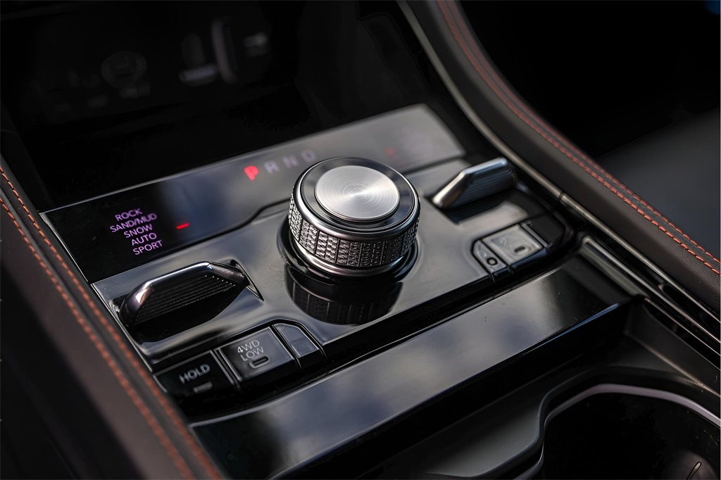 Used Car 2022 Jeep Grand Cherokee  Summit For Sale Under $40,000 In Austin, Texas