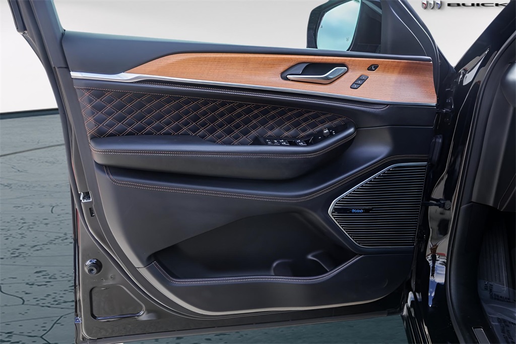 Used Car 2022 Jeep Grand Cherokee  Summit For Sale Under $40,000 In Austin, Texas