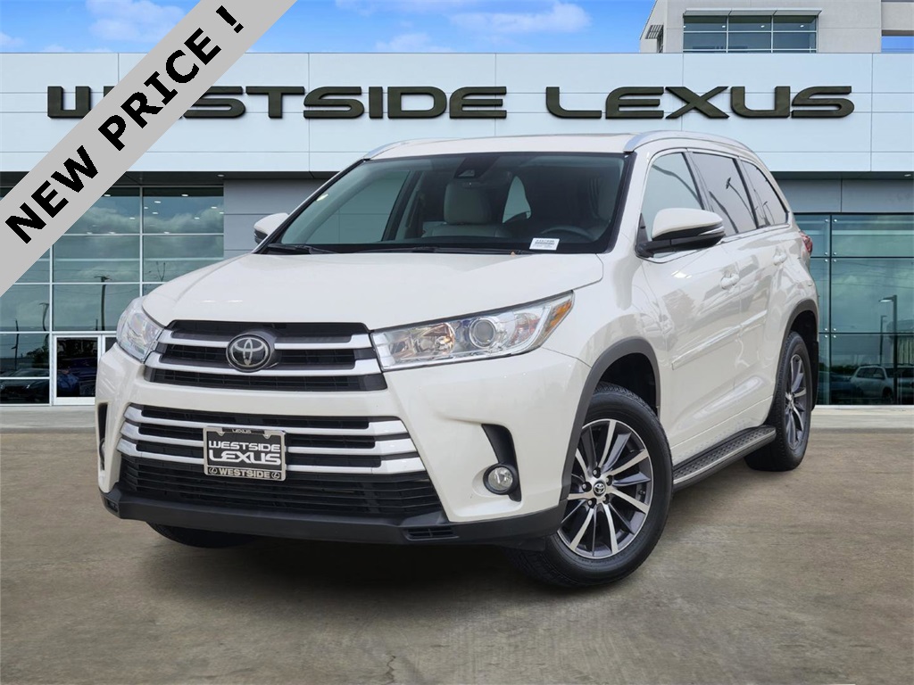 2018 Toyota Highlander XLE White at Don McGill Toyota