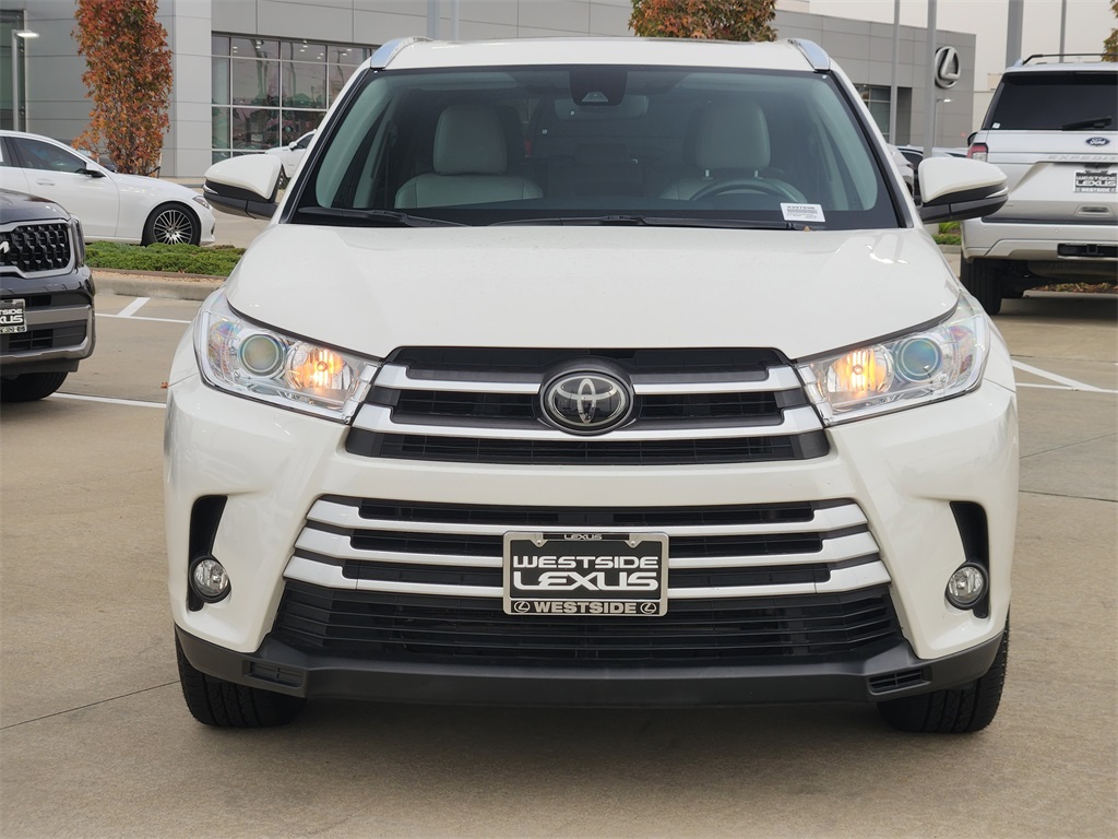 2018 Toyota Highlander XLE White at Don McGill Toyota