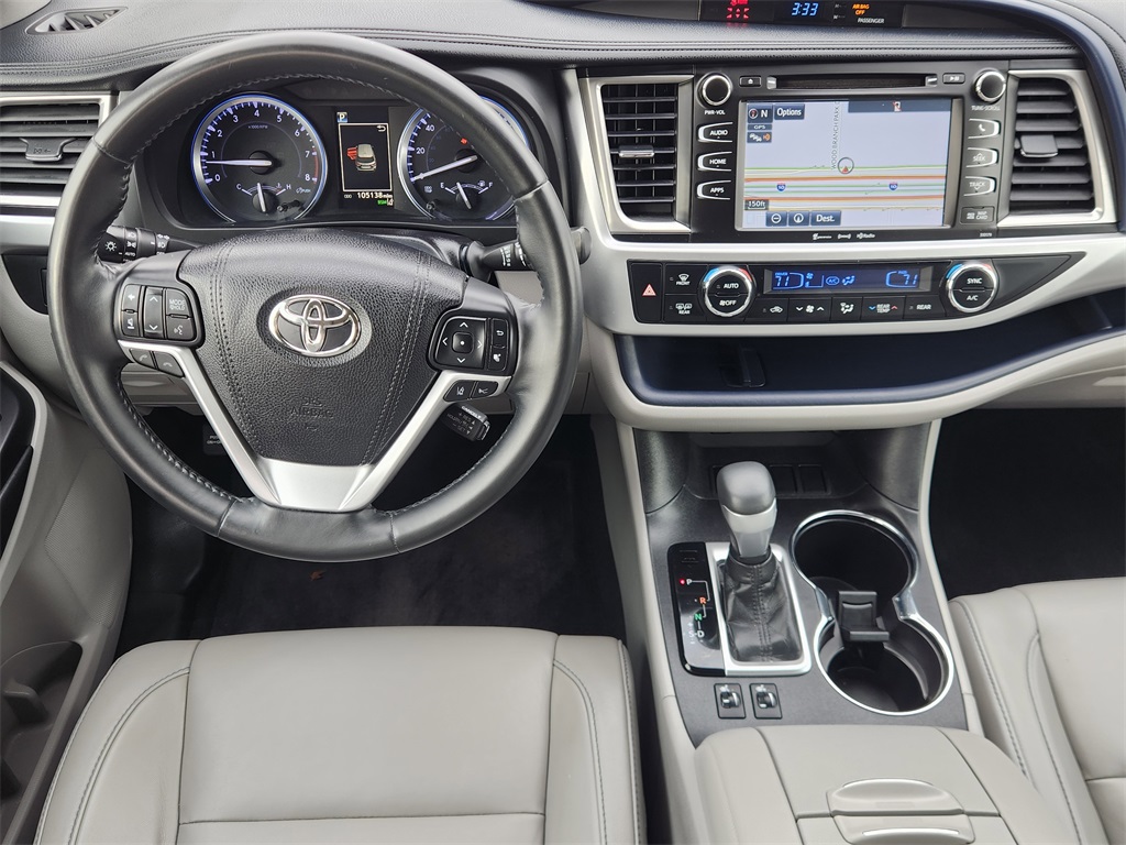 2018 Toyota Highlander XLE White at Don McGill Toyota