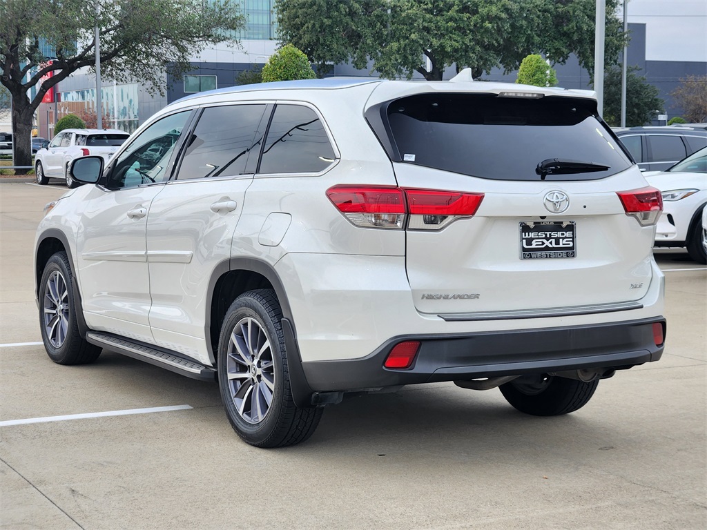 2018 Toyota Highlander XLE White at Don McGill Toyota