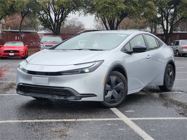 2025 Toyota Prius LE FWD