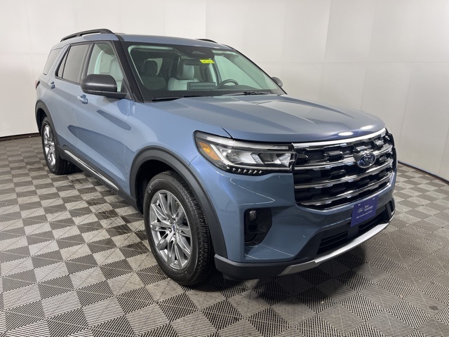 2025 Ford Explorer Active AWD
