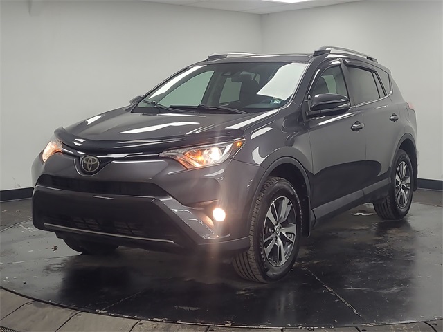 2018 – Toyota – RAV4