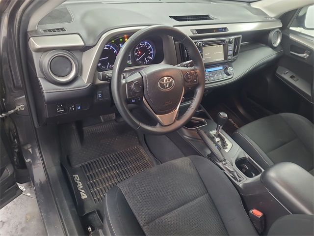 2018 – Toyota – RAV4