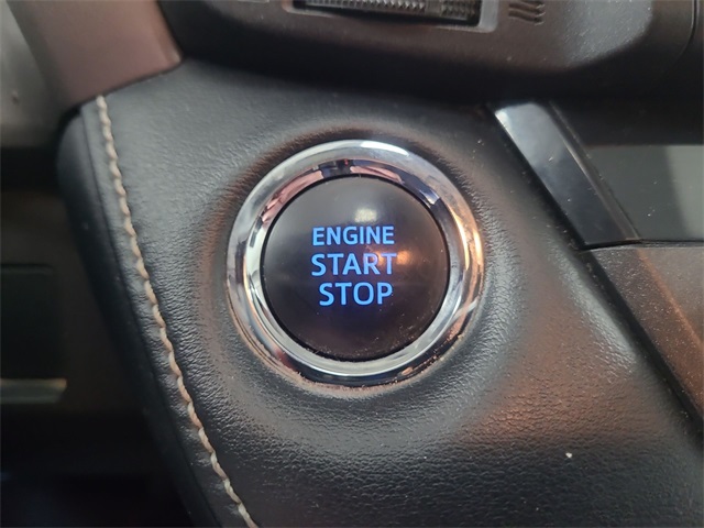 2018 – Toyota – RAV4