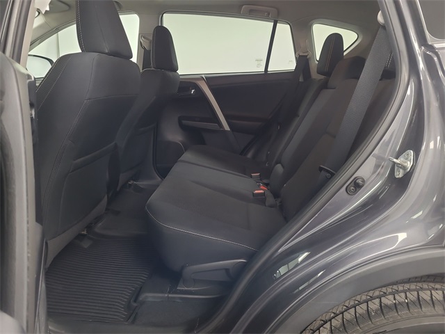 2018 – Toyota – RAV4