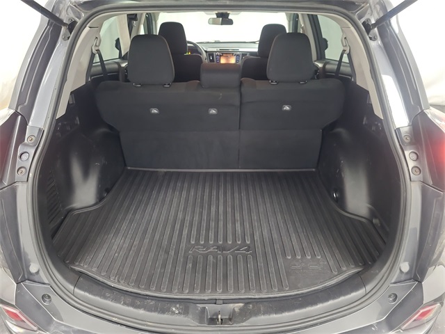 2018 – Toyota – RAV4