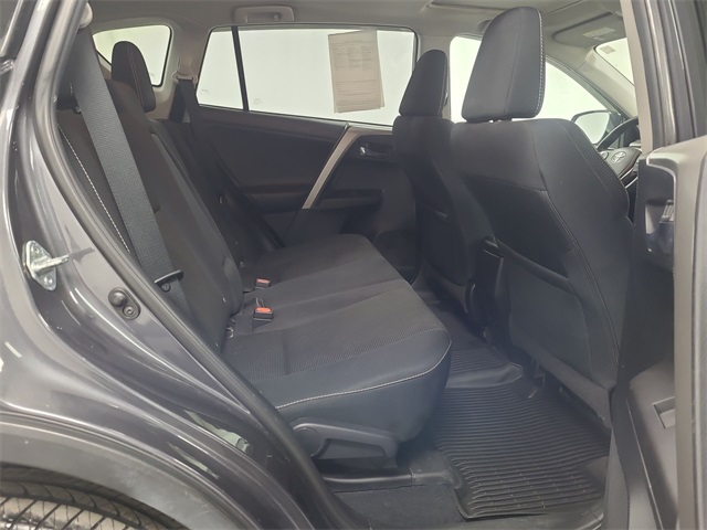 2018 – Toyota – RAV4